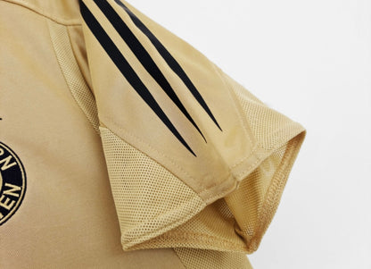 FC Bayern 2004/05 Extérieur