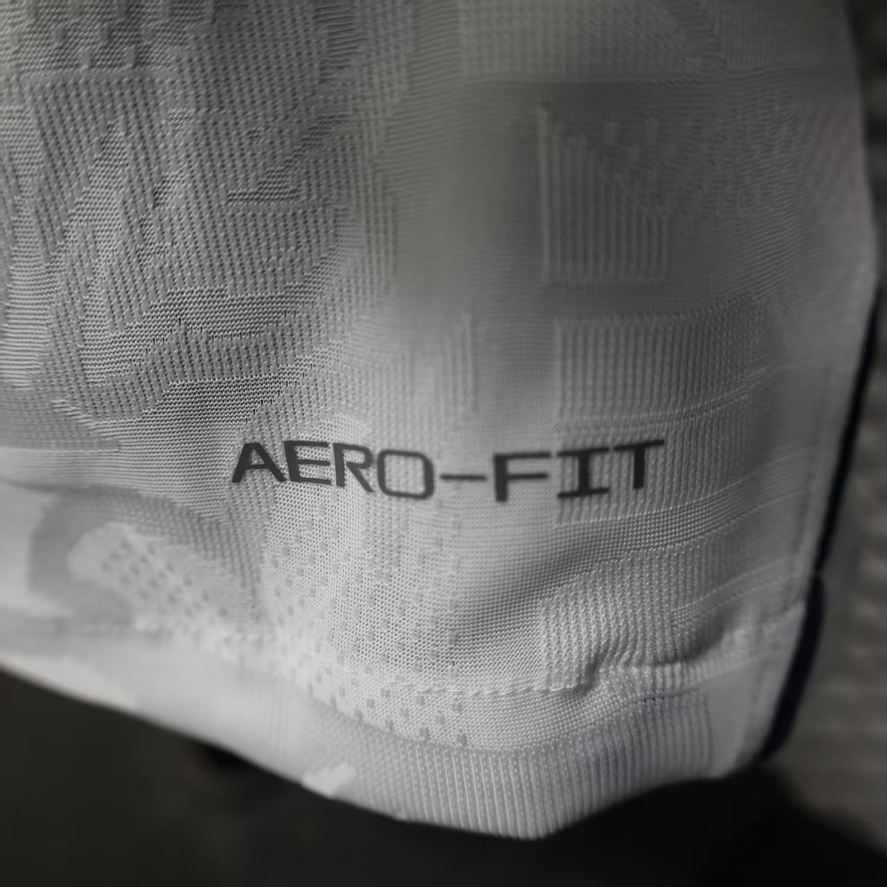 ANGLETERRE - MAILLOT DOMICILE JOUEUR MANCHE LONGUE 2026