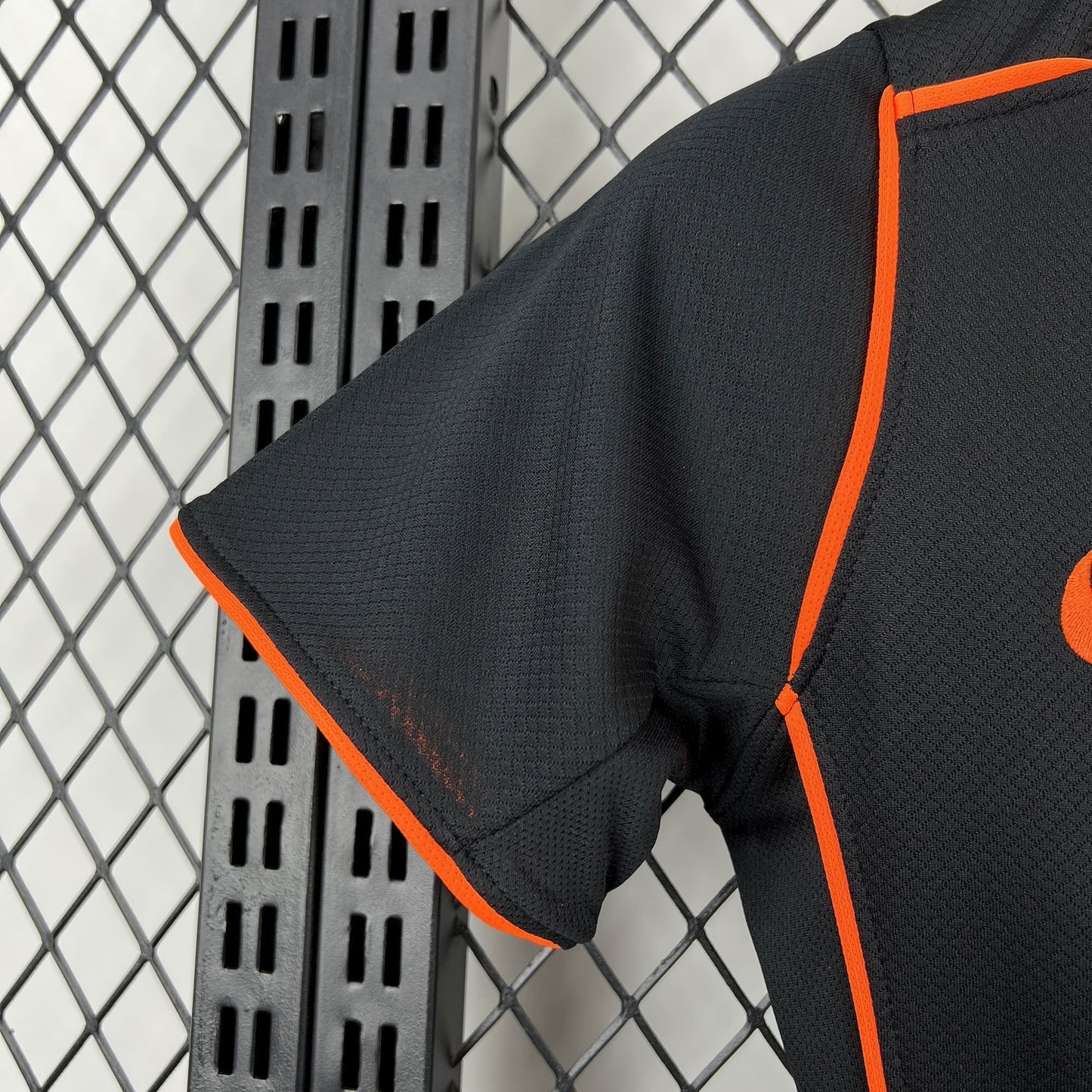 25-26 Corinthians Women Third Away