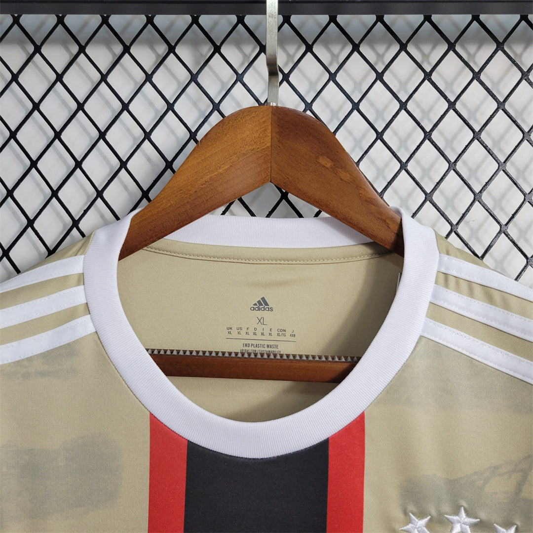 22-23 Ajax third away