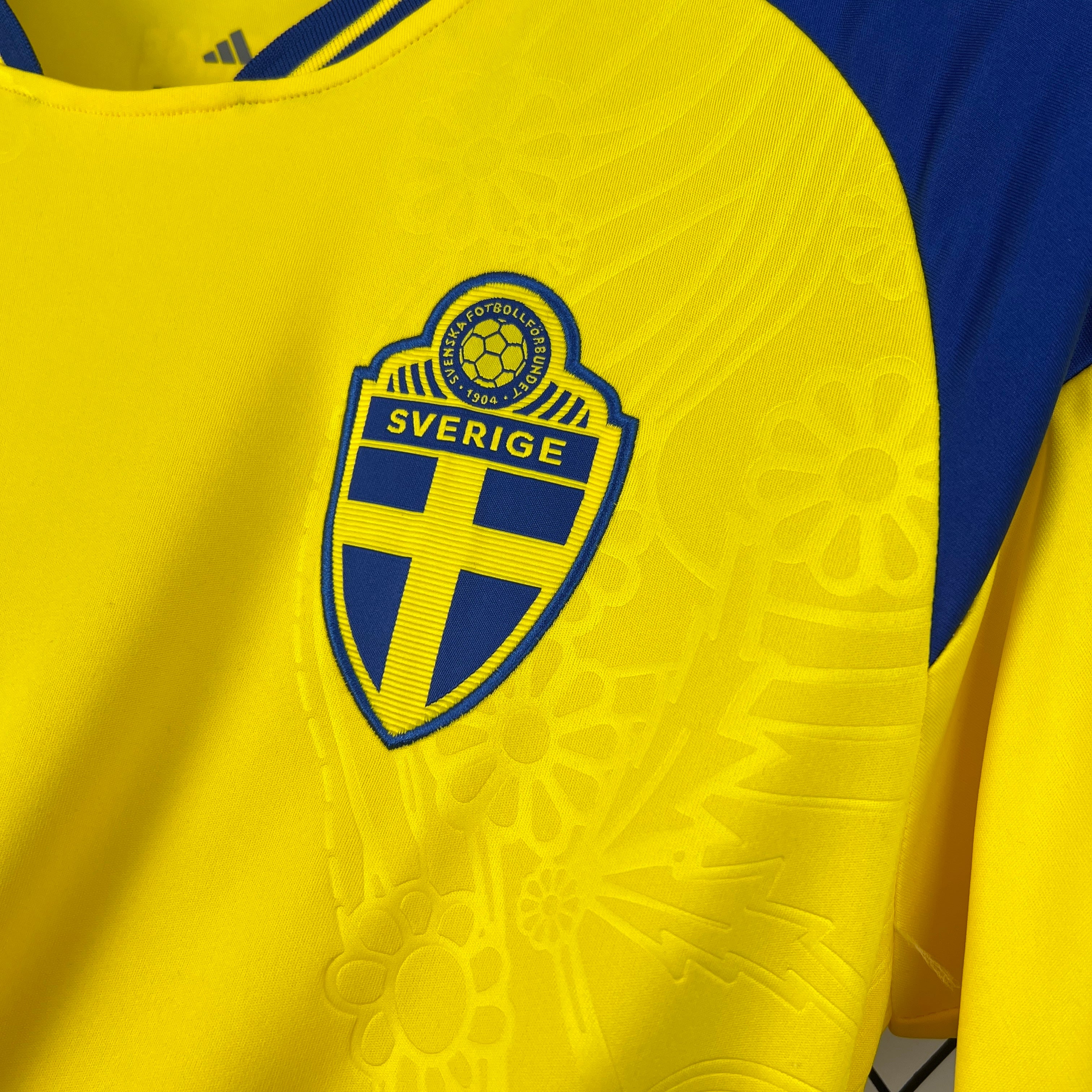 SUÈDE - MAILLOT DOMICILE 2026