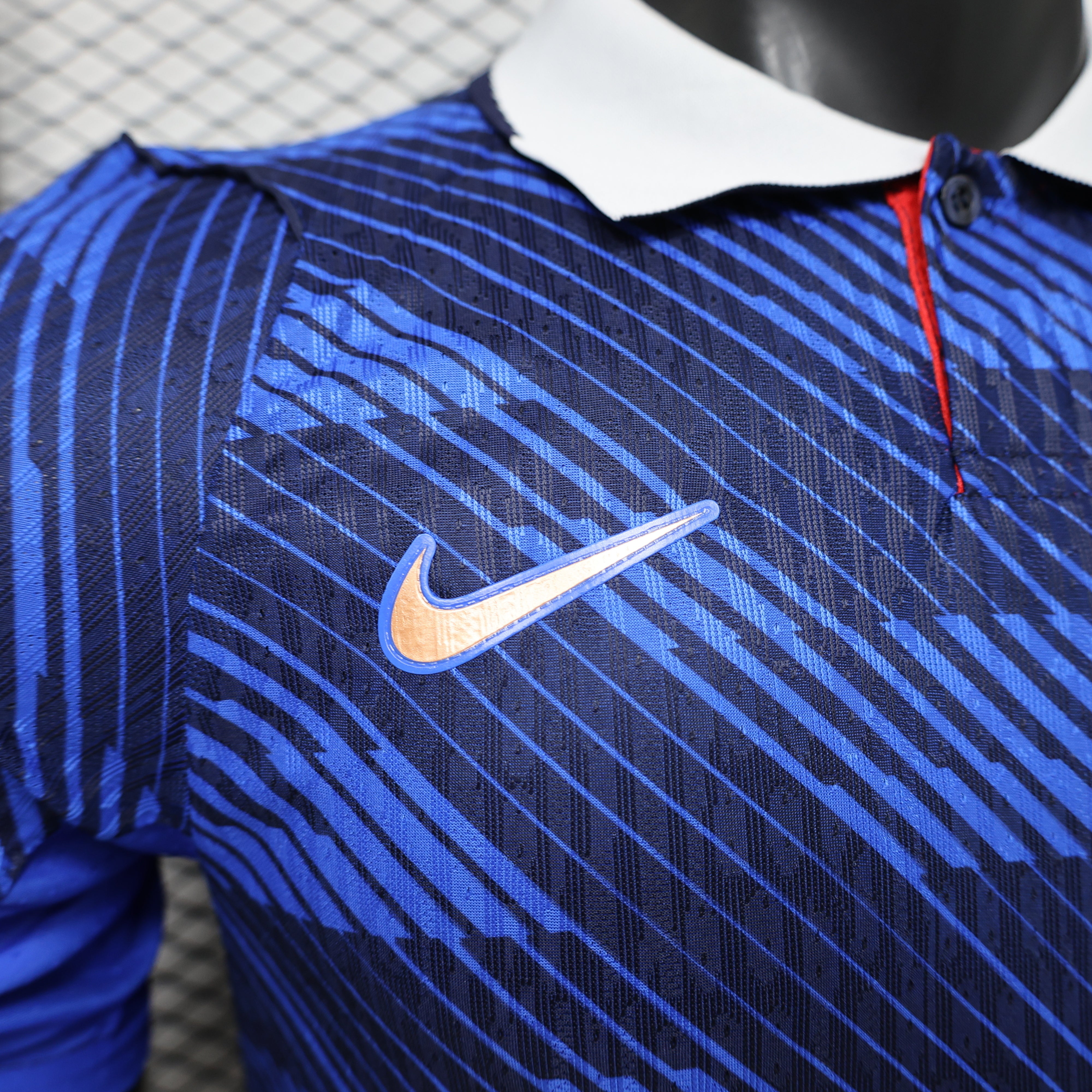 FRANCE - MAILLOT DOMICILE JOUEUR 2026