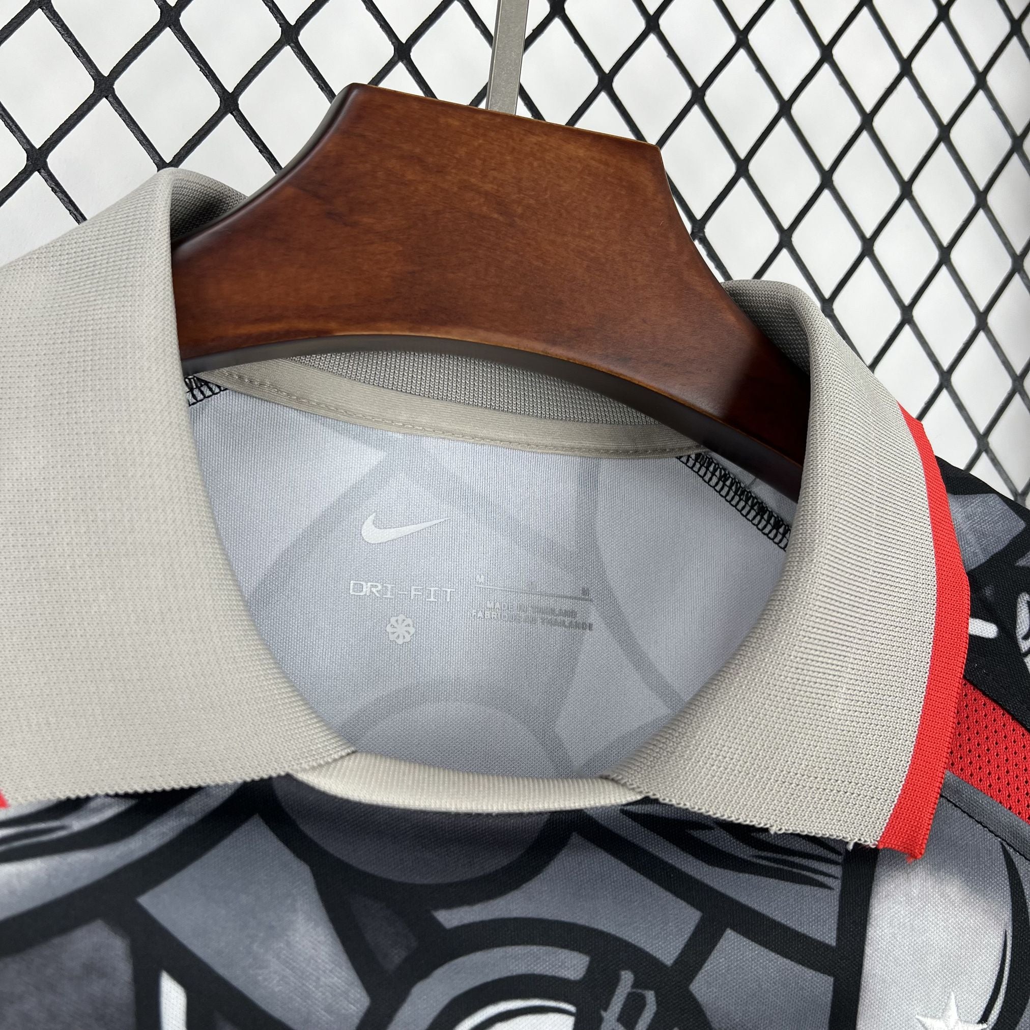 ANGLETERRE - MAILLOT AVANT MATCH X PALACE 2026