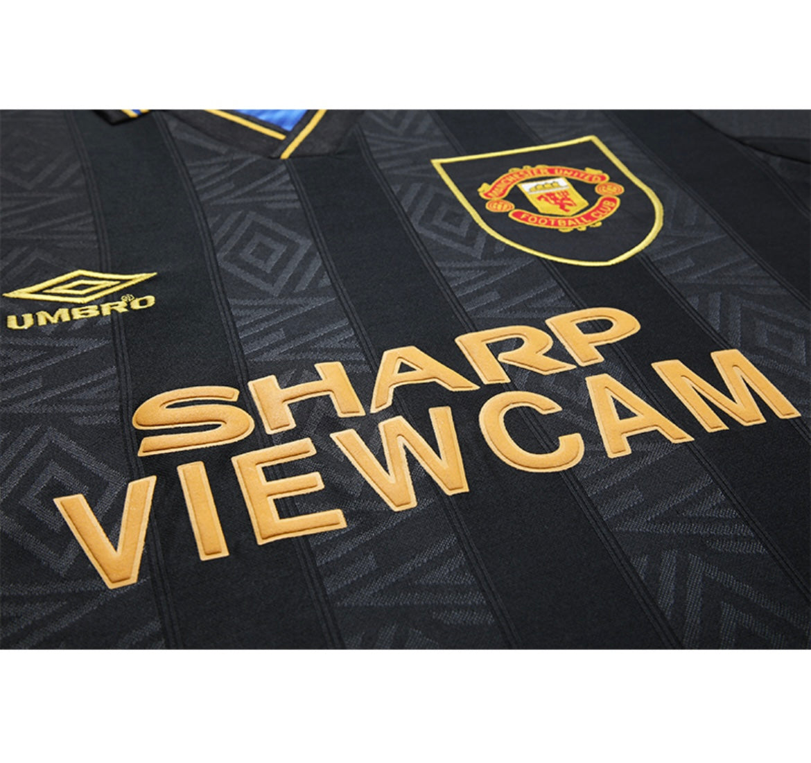 MANCHESTER UNITED - MAILLOT EXTÉRIEUR MANCHES LONGUES 1993/94