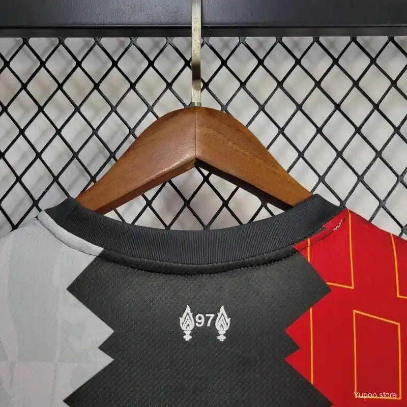 LIVERPOOL - MAILLOT CONCEPT 24/25