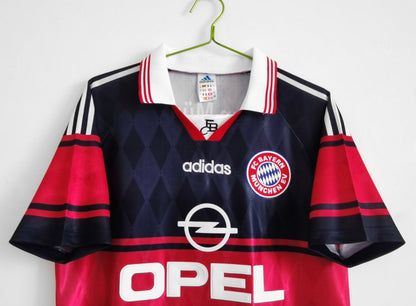 FC Bayern 1998/99 Domicile