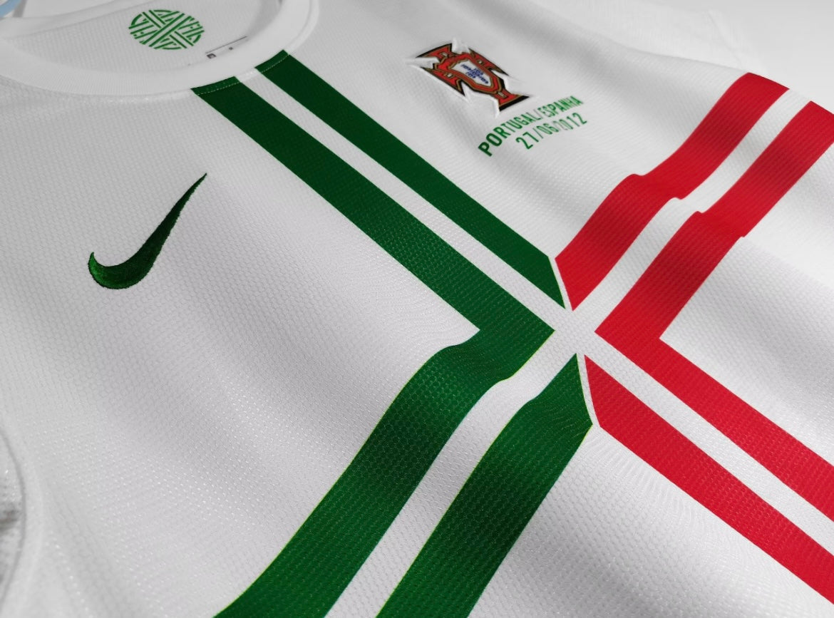 PORTUGAL - MAILLOT EXTÉRIEUR 2012