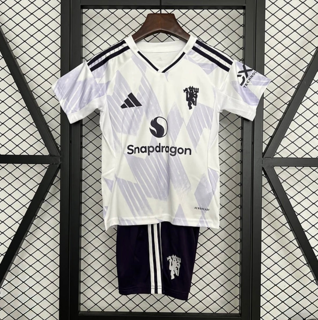 Kits Enfants Manchester United 2025/26 Extérieur