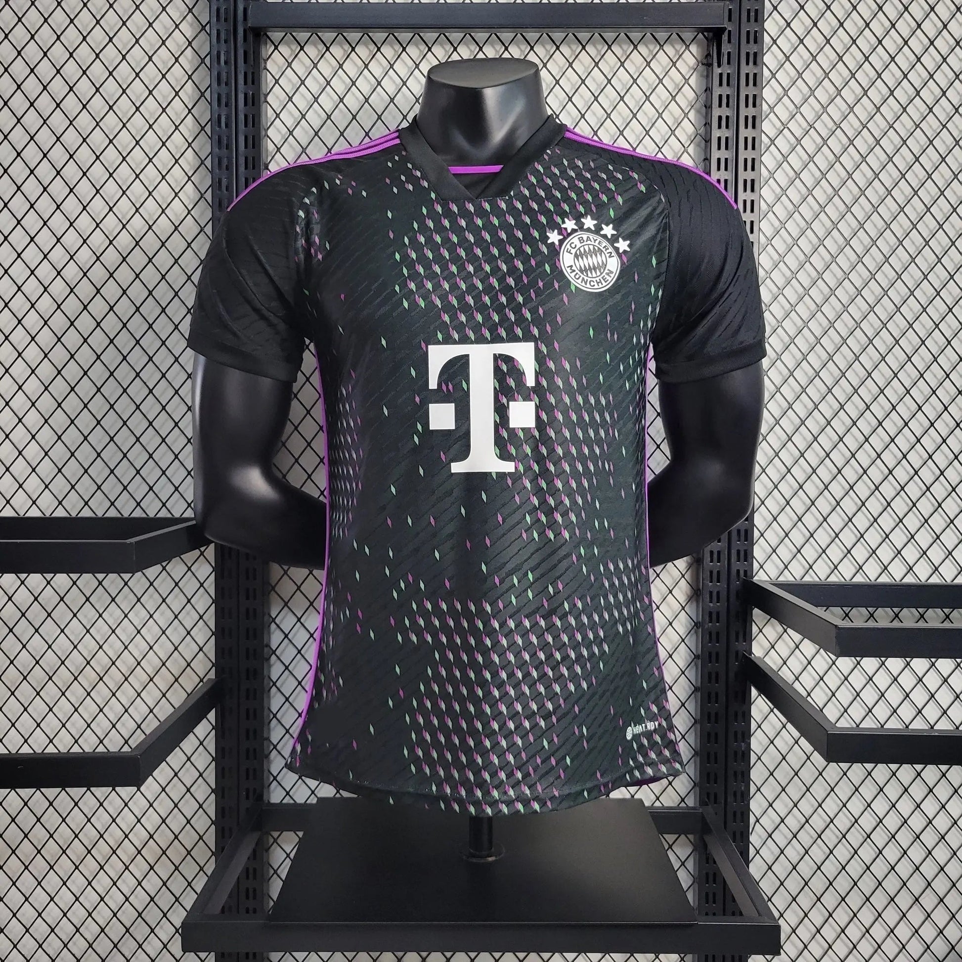 Bayern Munich maillot Extérieur version Player 2023 2024