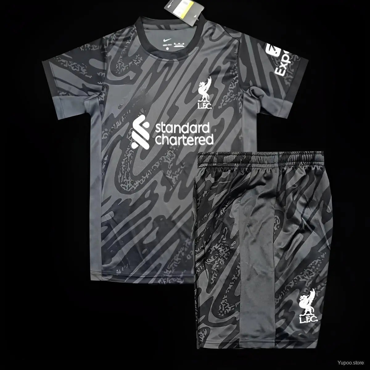 24/25 Ensemble Enfant Liverpool Black Goalkeeper