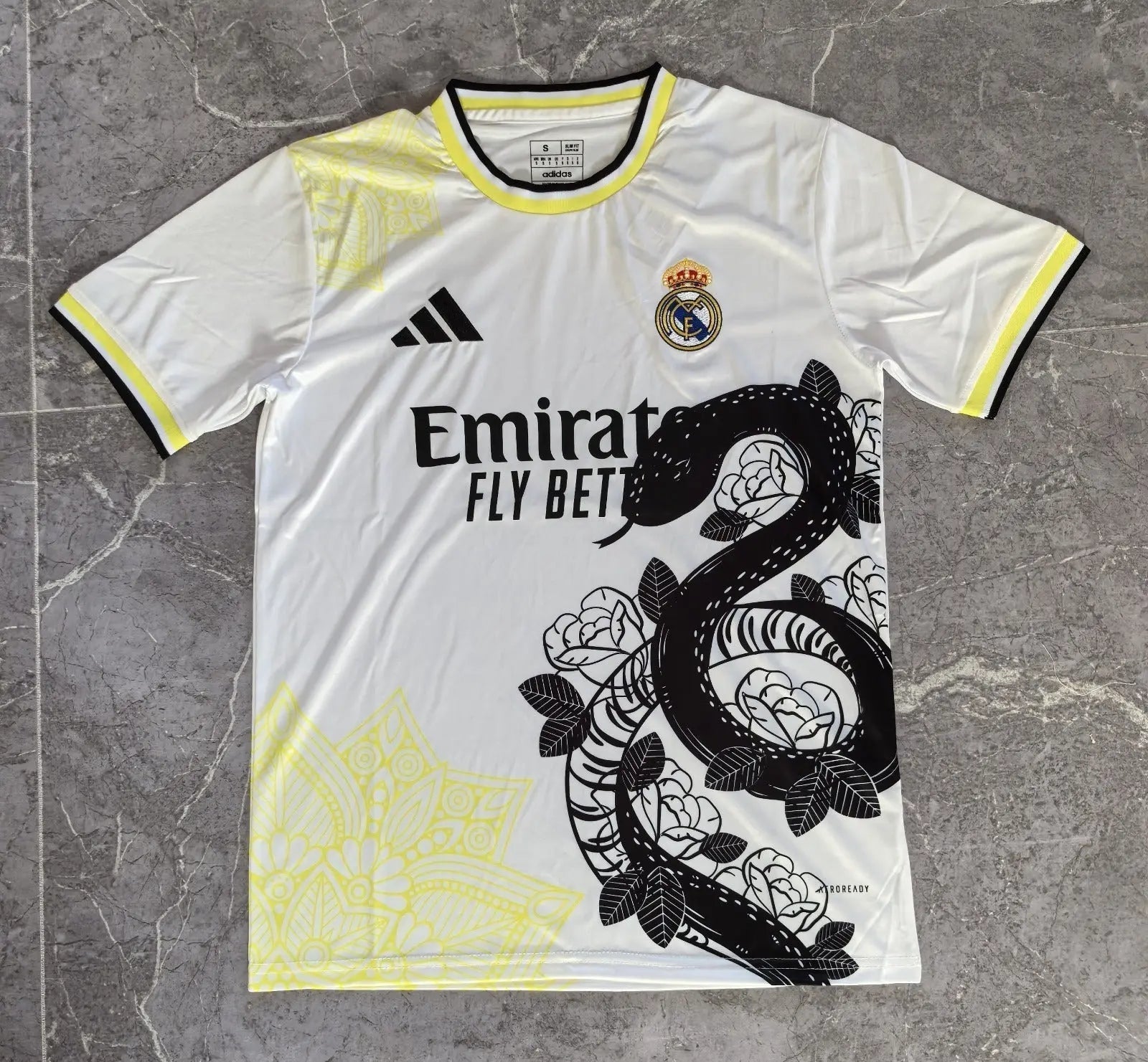 REAL MADRID - MAILLOT SPÉCIAL 24/25