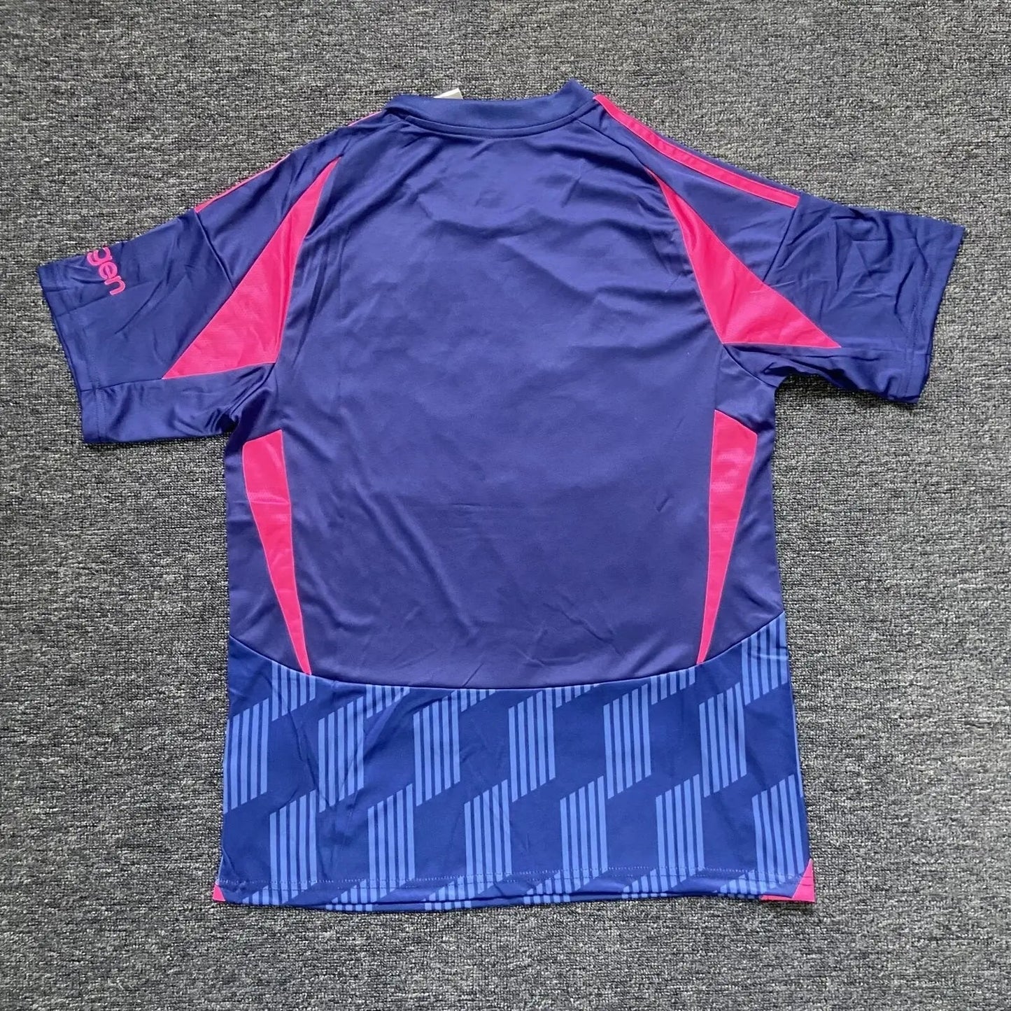 Maillot 24/25 Nottingham Forest Bleu