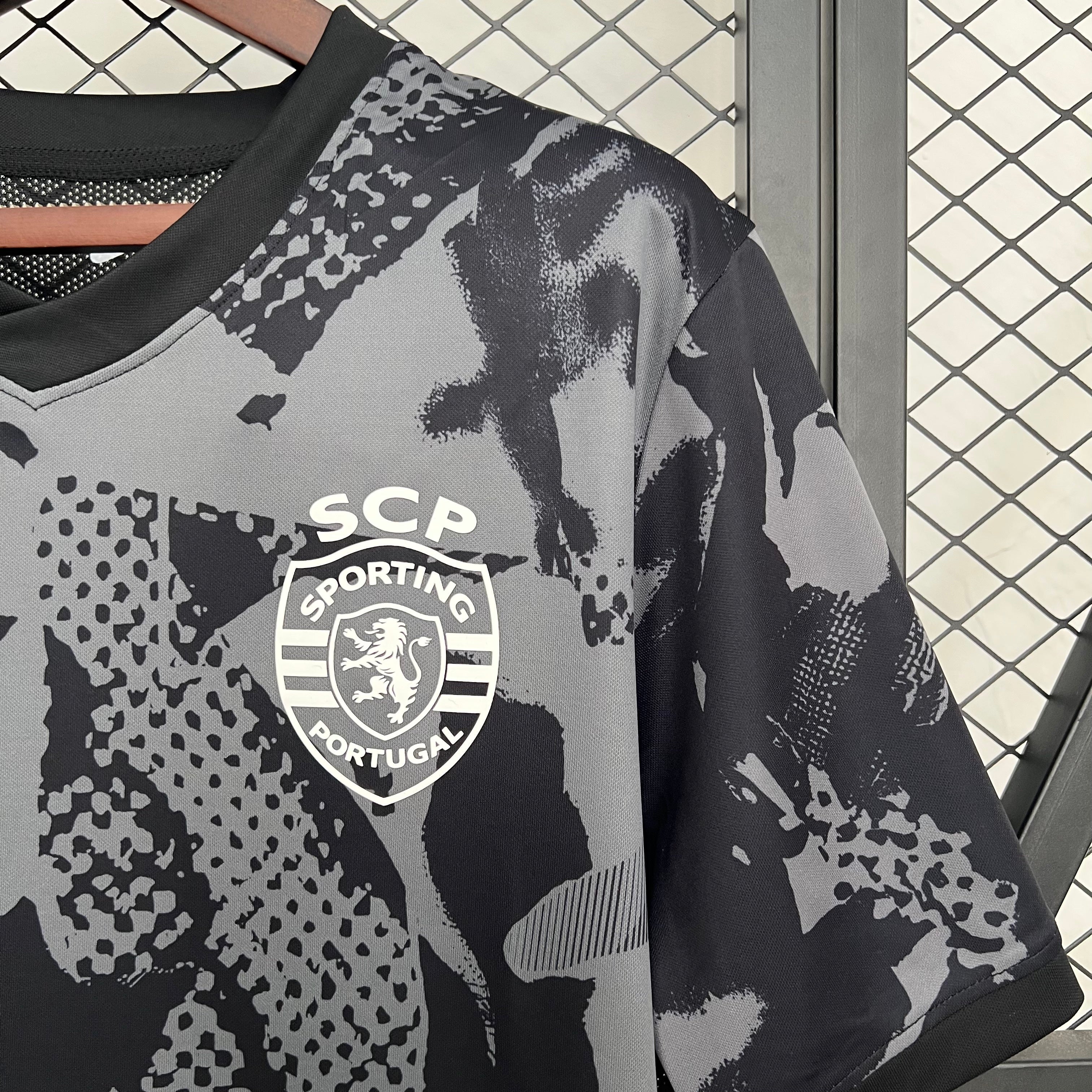 SPORTING - MAILLOT ENTRAINEMENT 25/26