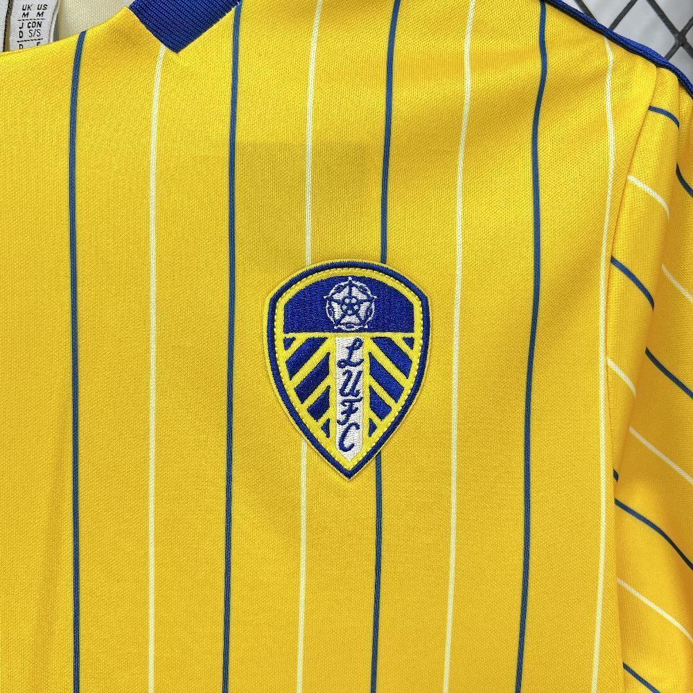 LEEDS UNITED - MAILLOT RETRO 25/26