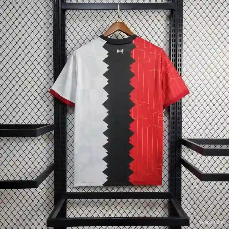 LIVERPOOL - MAILLOT CONCEPT 24/25