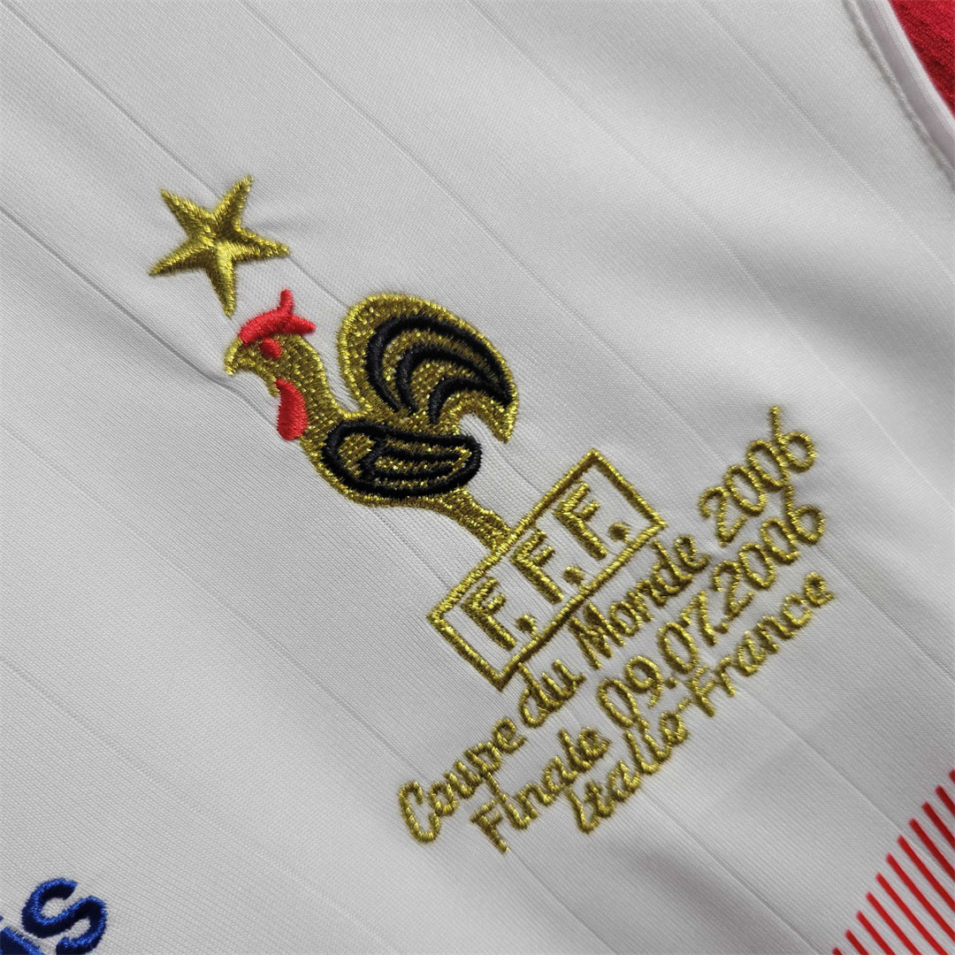 FRANCE - MAILLOT EXTÉRIEUR RETRO 2006