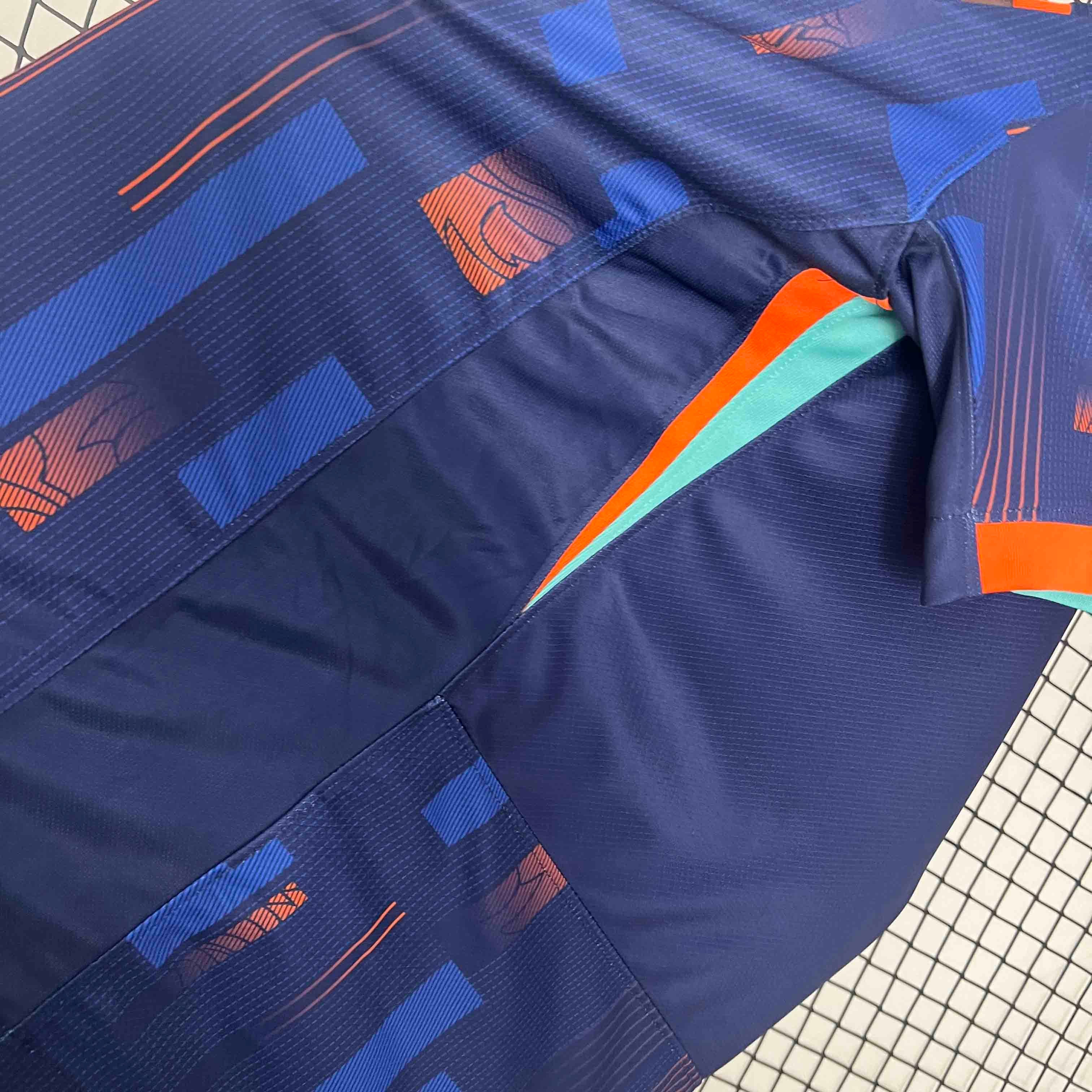 PAYS BAS - MAILLOT EXTÉRIEUR 2024