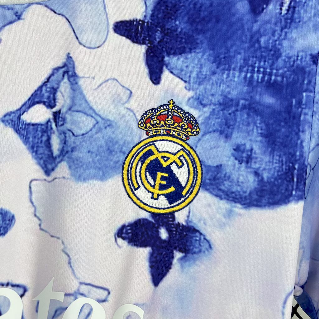 REAL MADRID - MAILLOT CONCEPT 25/26