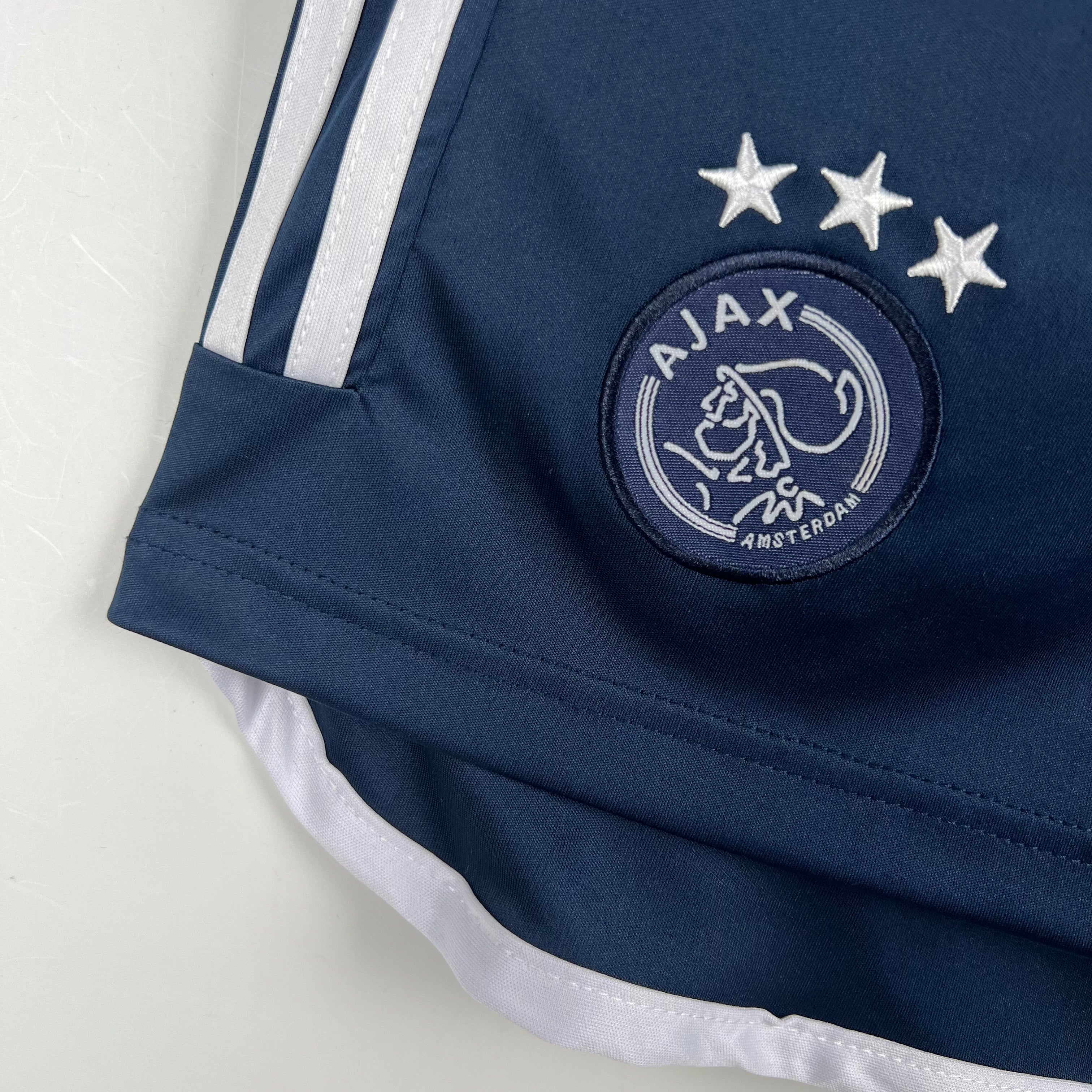 AJAX - SHORT EXTÉRIEUR 23/24