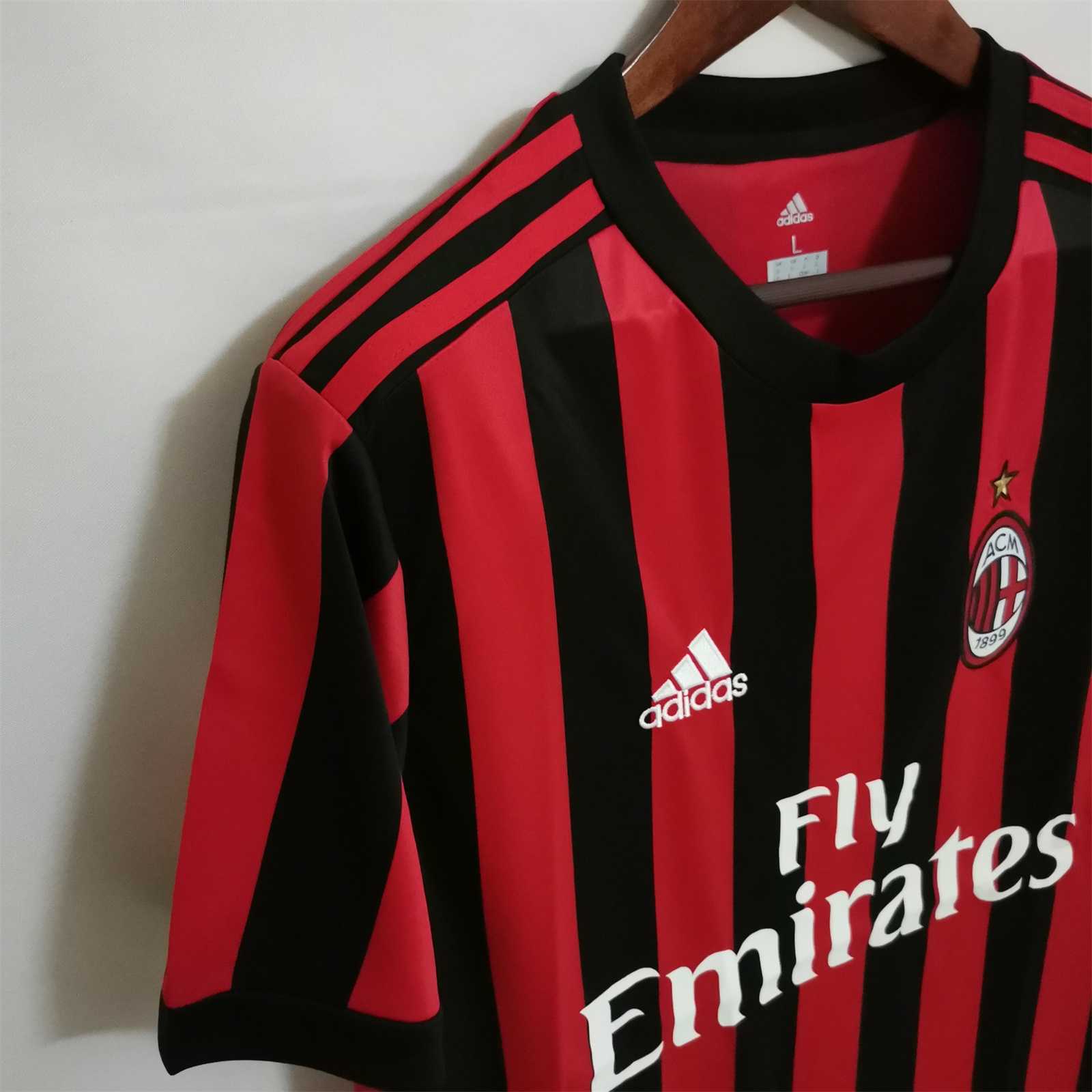 AC MILAN - MAILLOT DOMICILE RETRO 17/18
