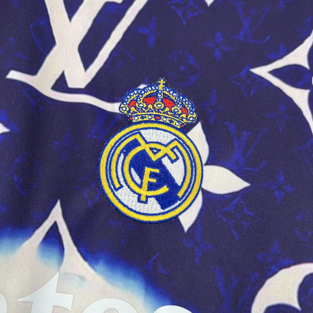 REAL MADRID - MAILLOT CONCEPT 25/26