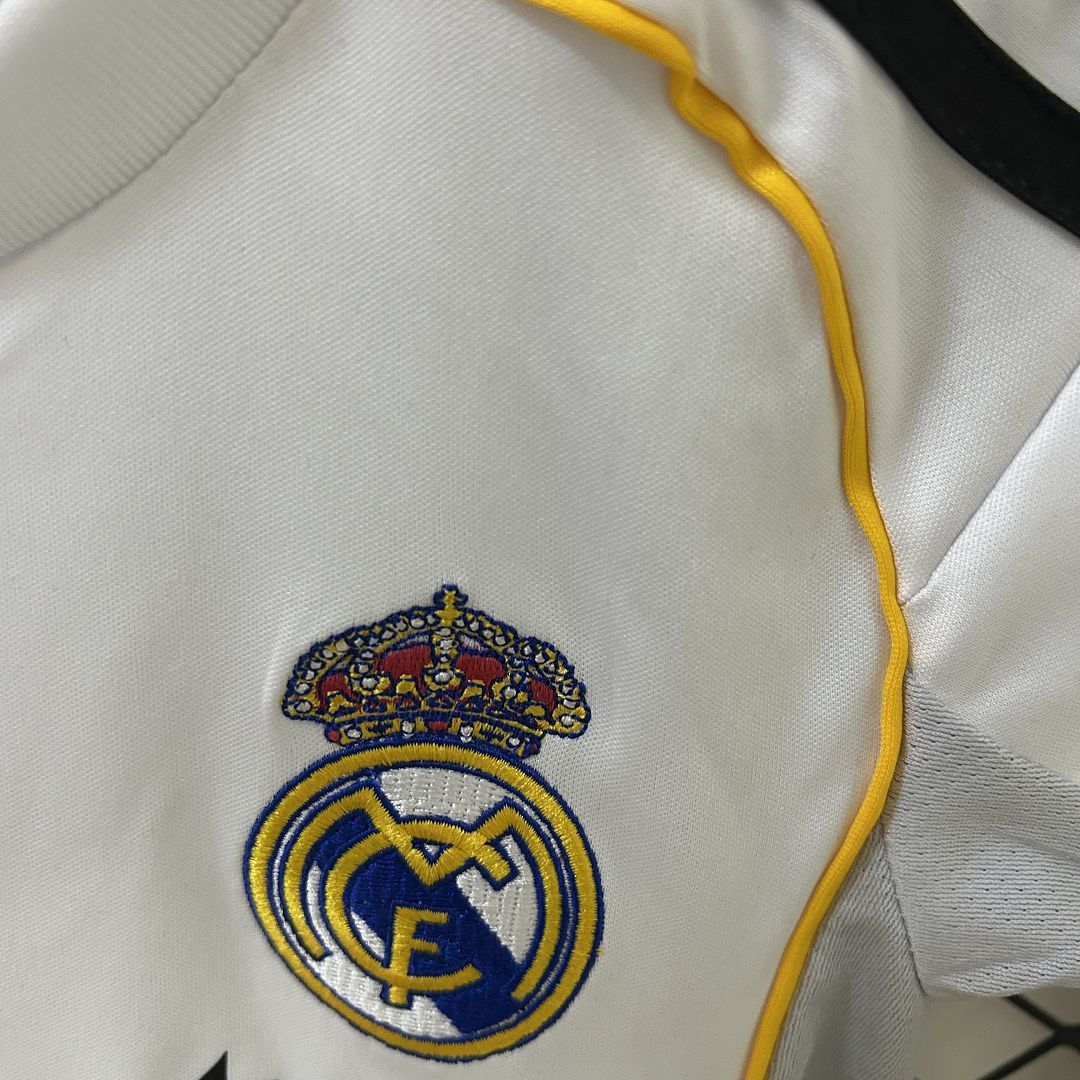 REAL MADRID - ENSEMBLE ENFANT DOMICILE 25/26