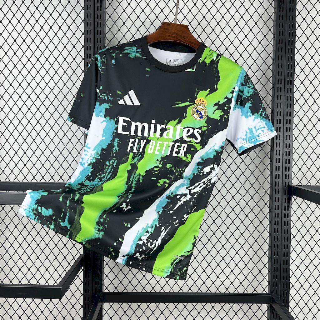 REAL MADRID - MAILLOT CONCEPT 25/26