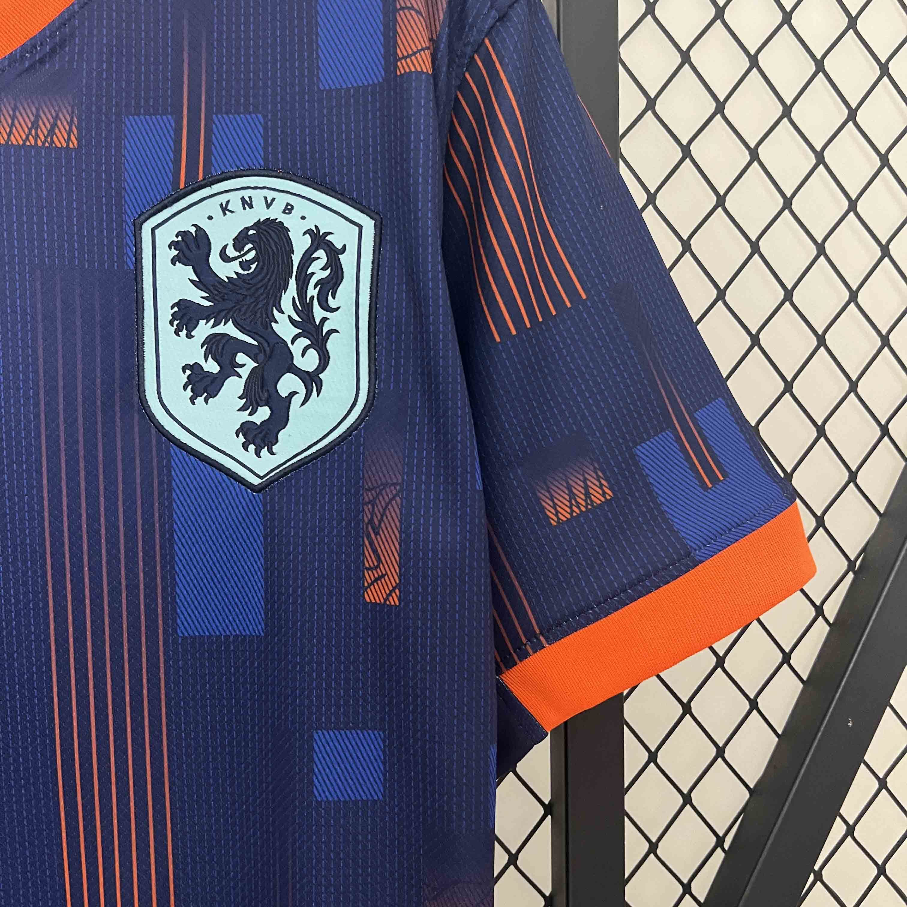PAYS BAS - MAILLOT EXTÉRIEUR 2024