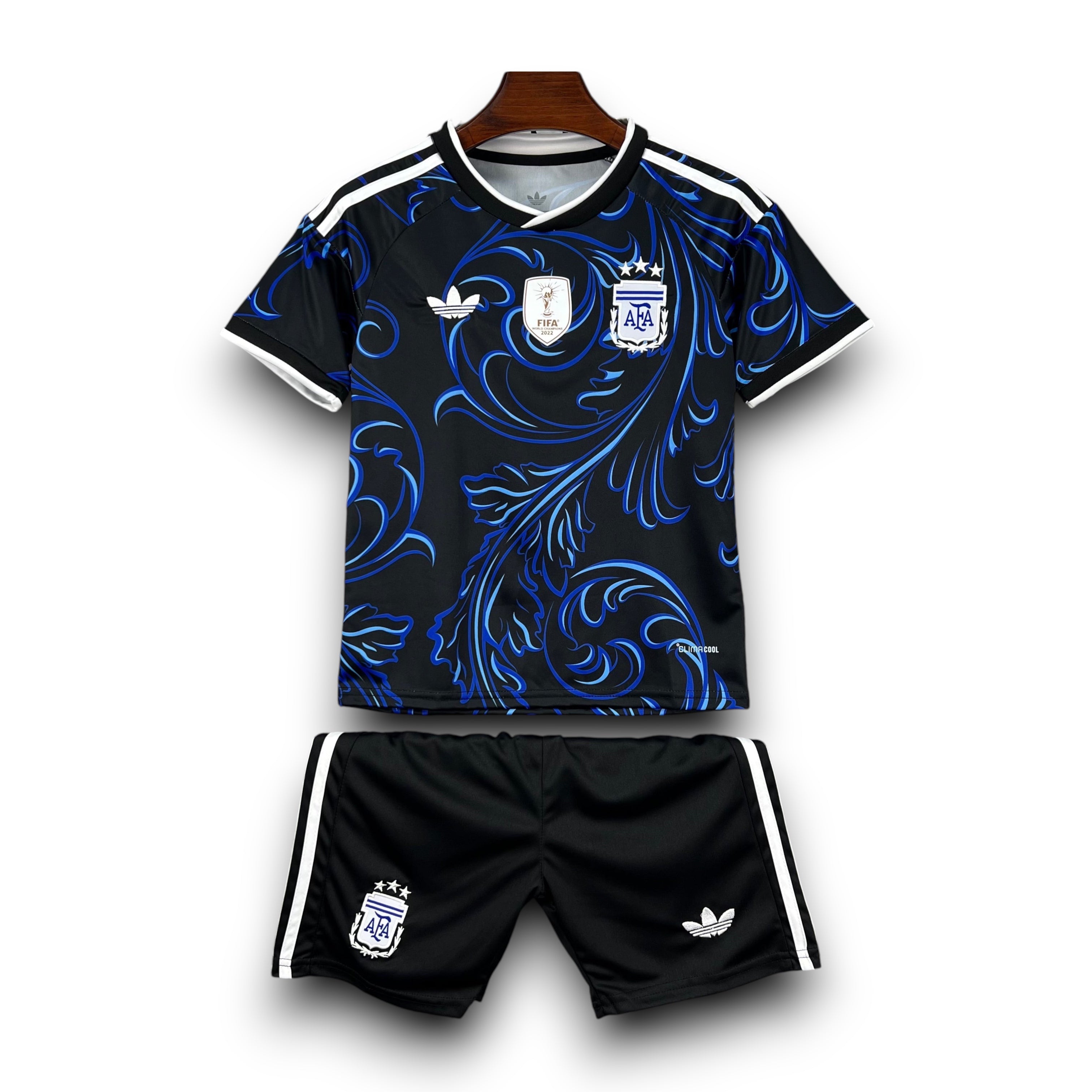 Leazofoot black and blue ornate pattern kids soccer jersey and shorts set