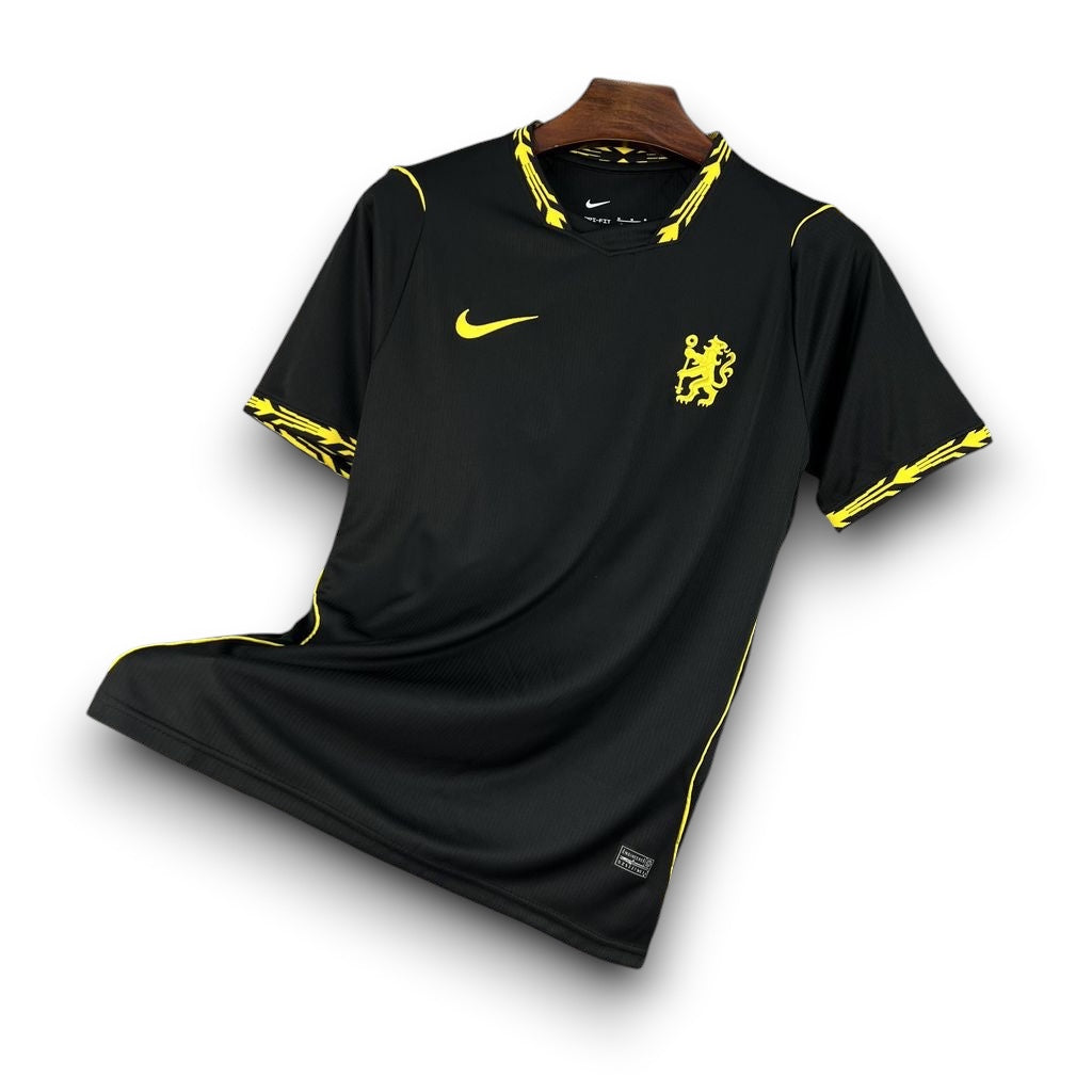 Leazofoot Chelsea 26/27 away football jersey in black with yellow accents, featuring a crew neck and team crest.