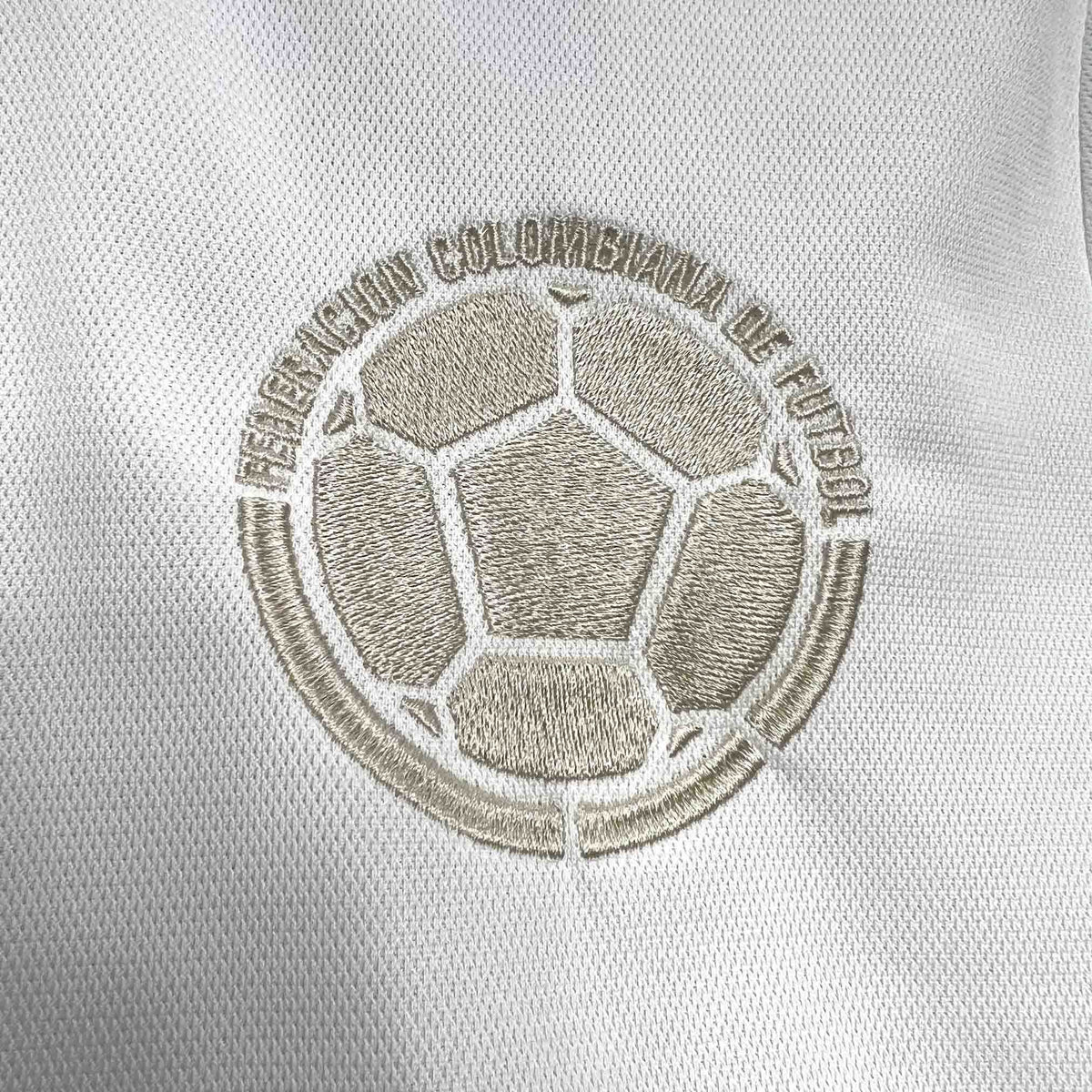 Leazofoot Colombia 100th anniversary special edition soccer jersey featuring an embroidered gold federation crest.