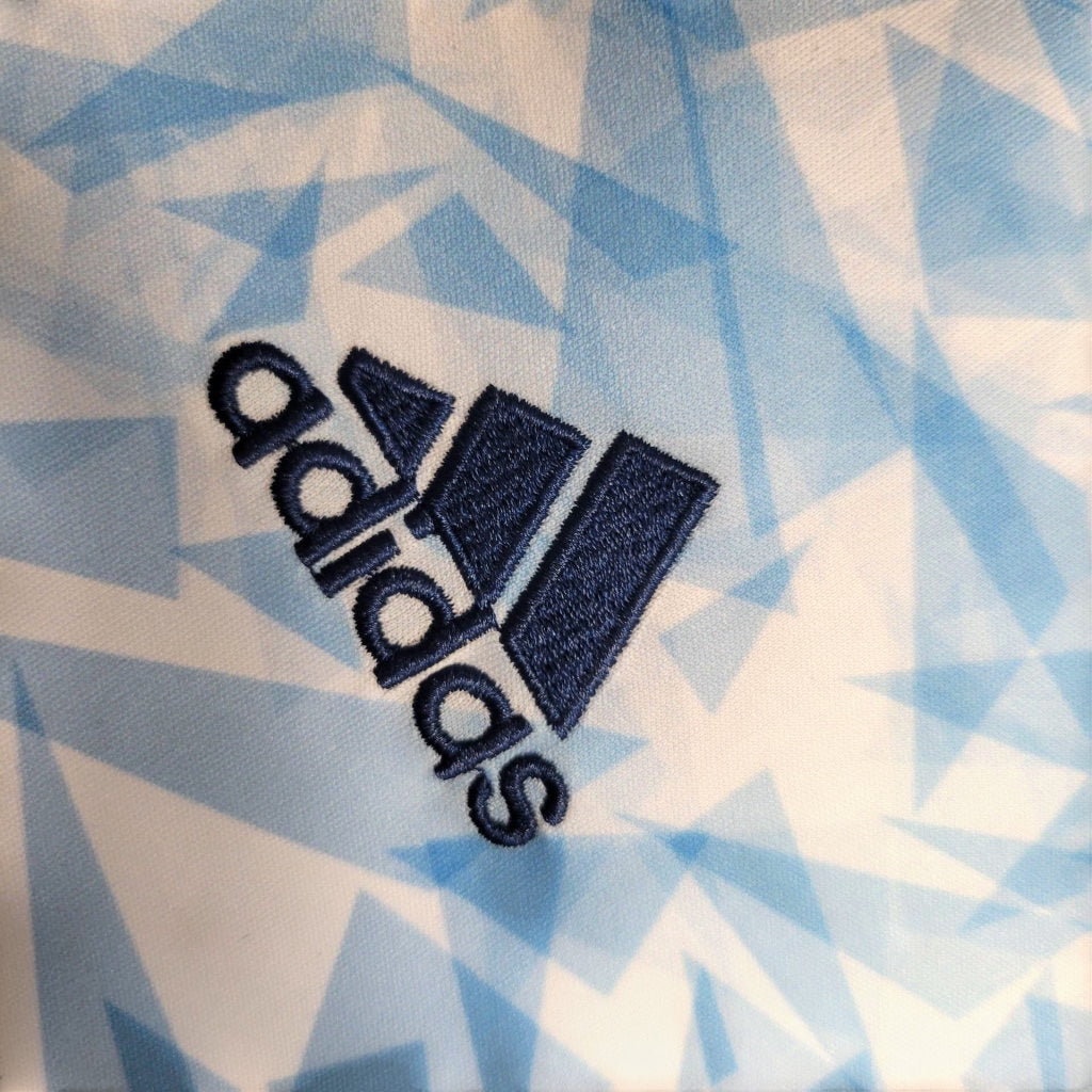 Leazofoot Japan 2023 soccer jersey featuring a white and blue geometric pattern with an embroidered adidas logo