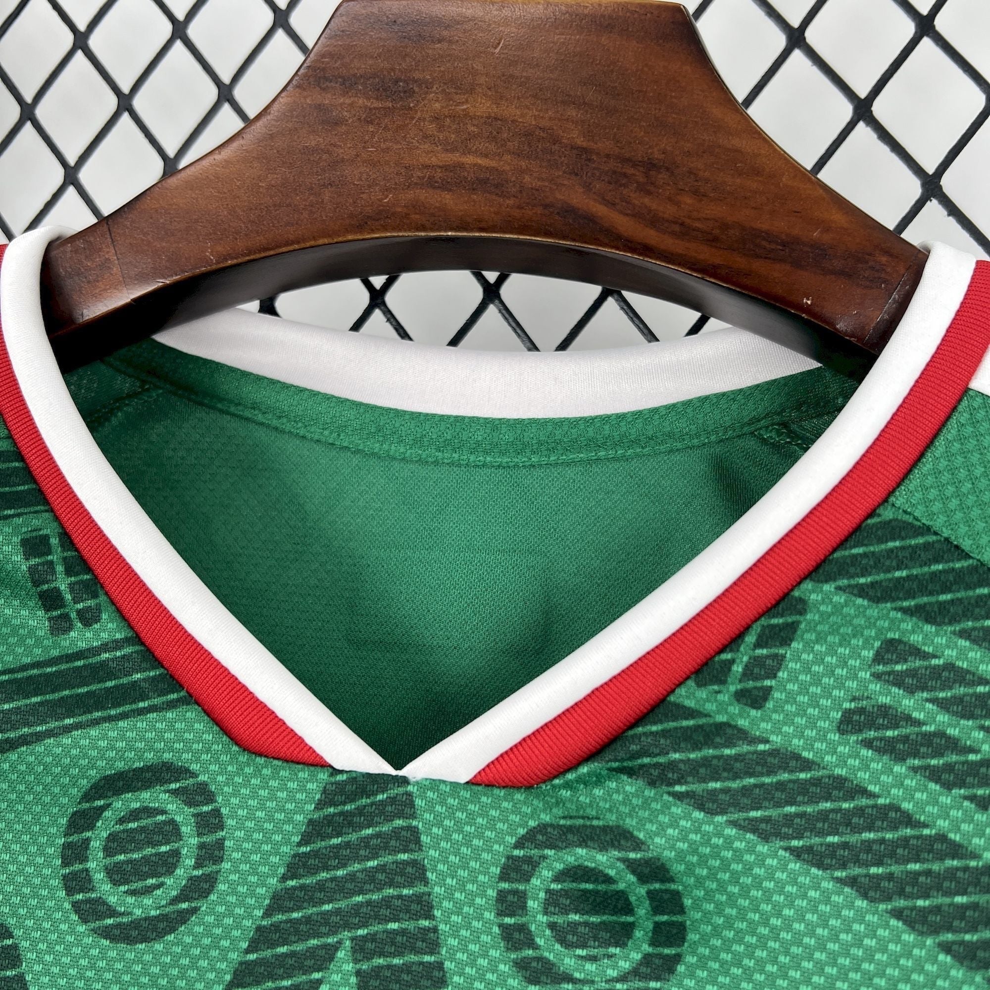 Leazofoot MEXIQUE home long sleeve jersey 2026 in green with red and white trim on the collar.