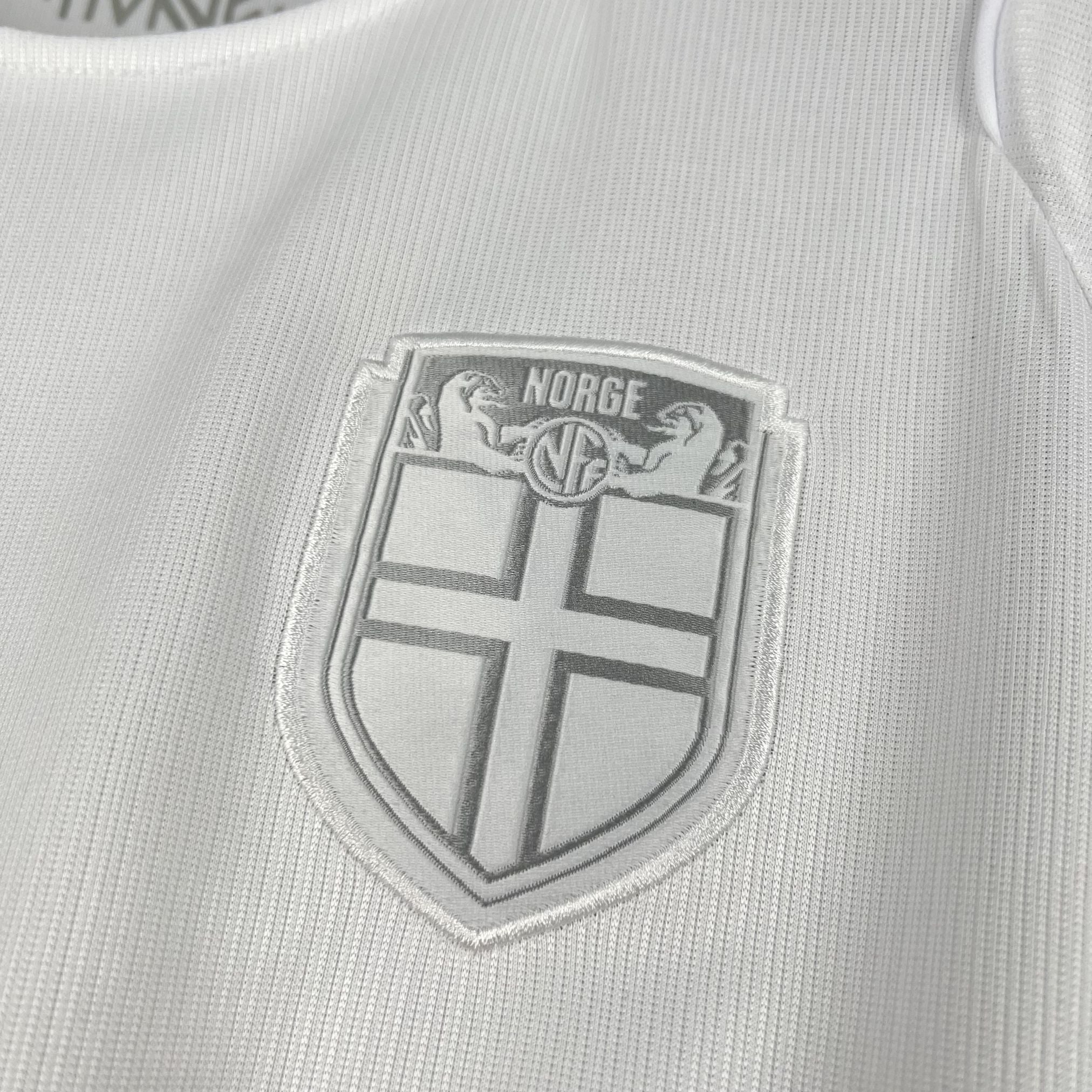 Leazofoot NORVÈGE - MAILLOT THIRD 2026 white football jersey with embroidered crest