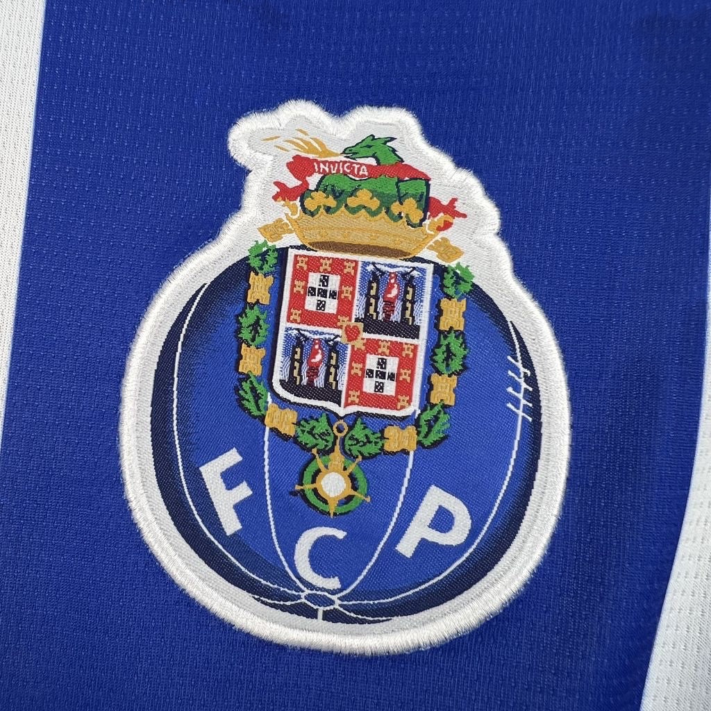 Leazofoot blue football jersey with FC Porto crest and Invicta detail