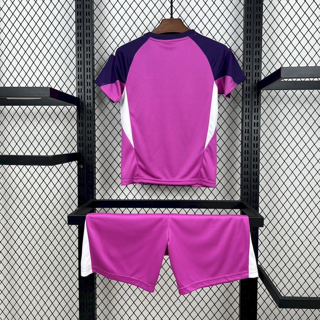 Leazofoot Real Madrid 25/26 youth goalkeeper kit in purple and dark blue with white side panel details