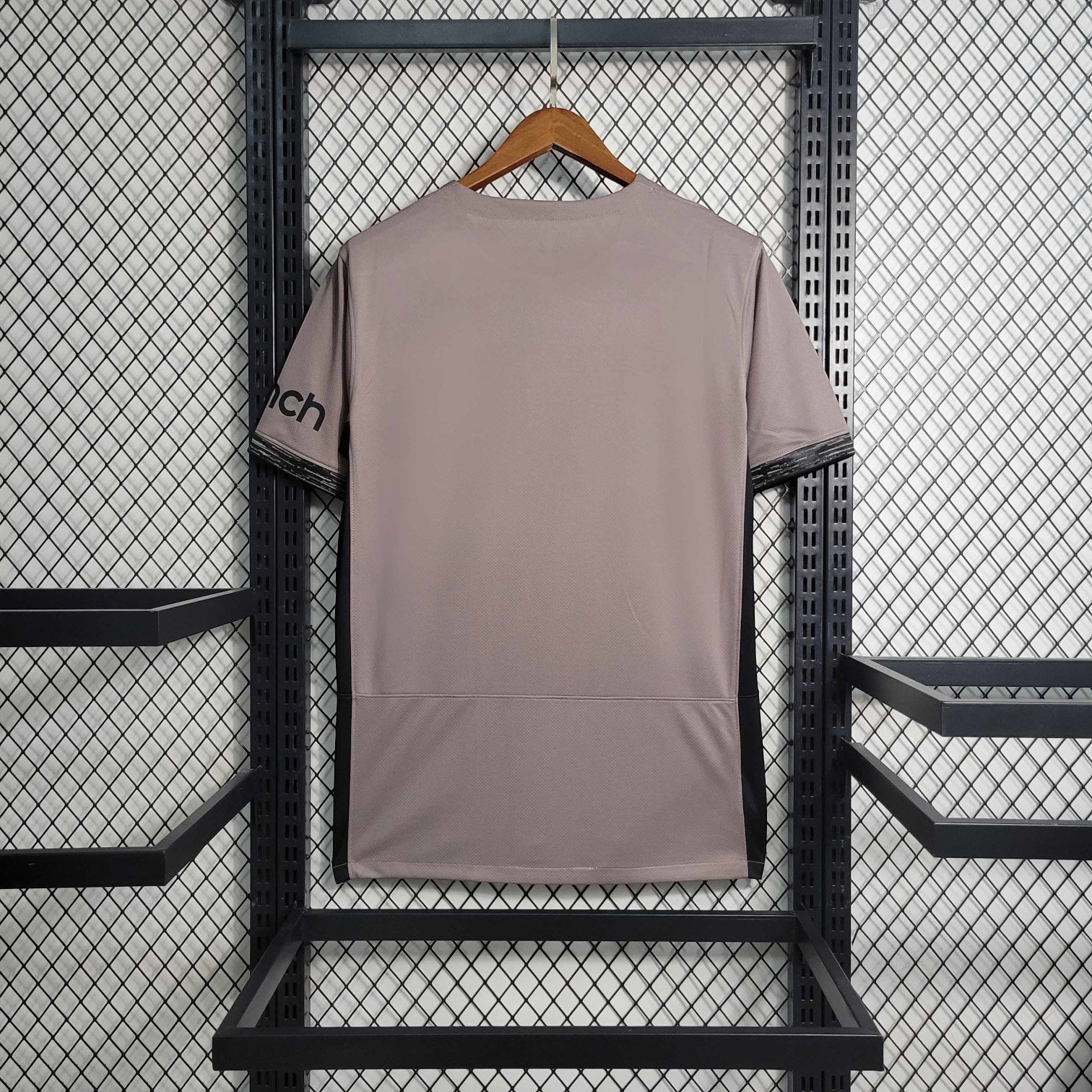 Leazofoot TOTTENHAM 23/24 third jersey, taupe with black accents on sleeves and sides.