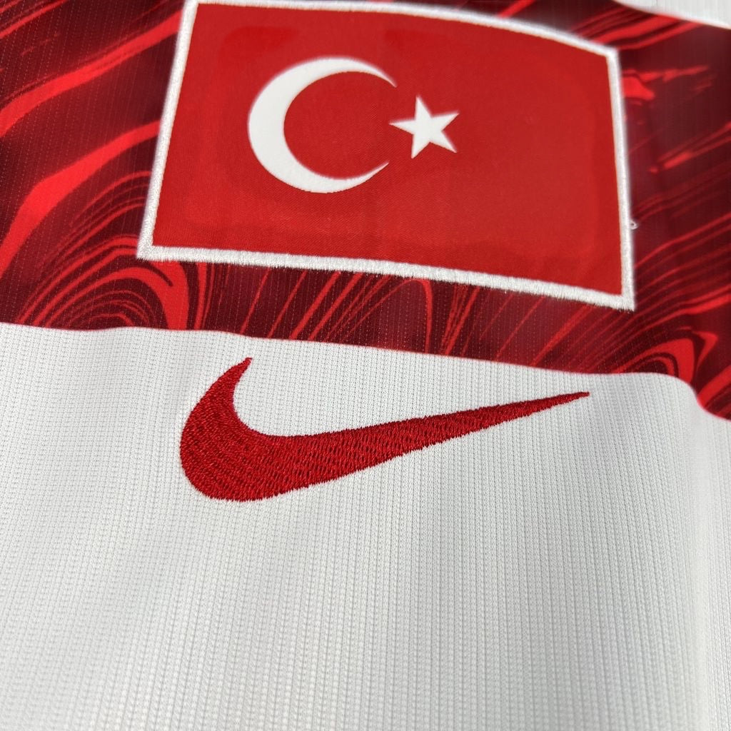 Leazofoot Turkey 2026 away jersey featuring a white fabric, red embroidered Nike swoosh, and Turkish flag detail.