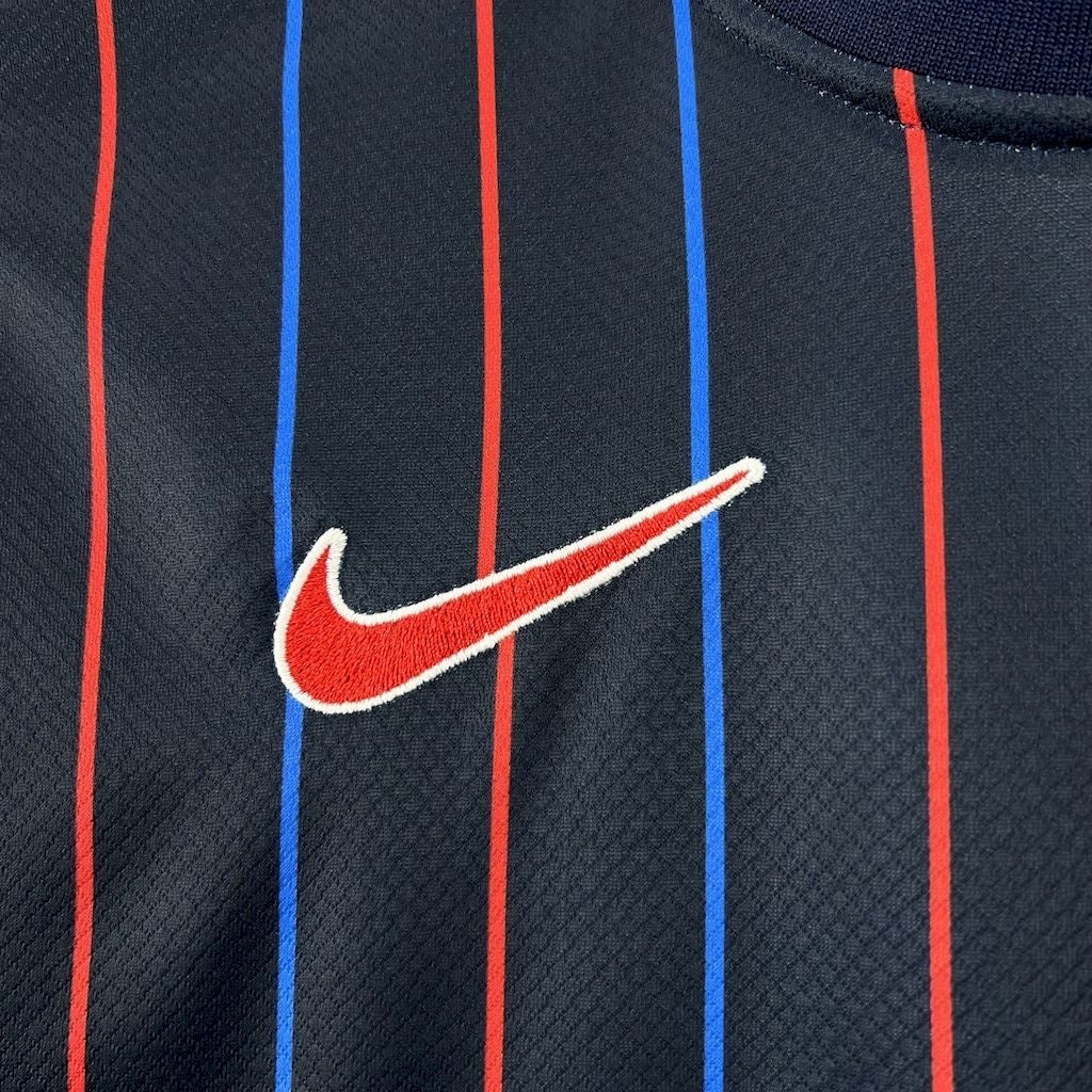 Leazofoot 2025 USA away soccer jersey in black with red and blue vertical pinstripes and embroidered Nike swoosh.